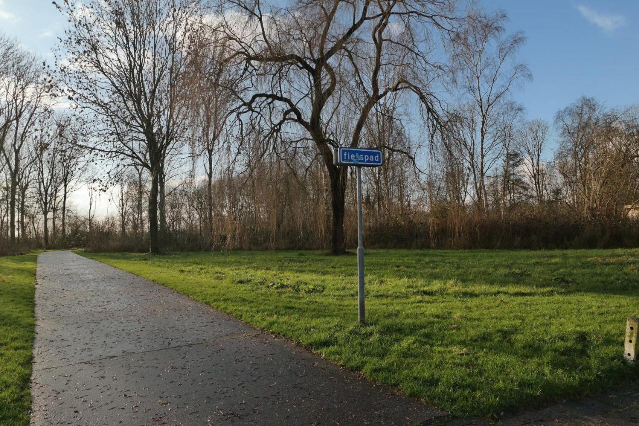 Slaap Lekker Apartment Dokkum Bagian luar foto