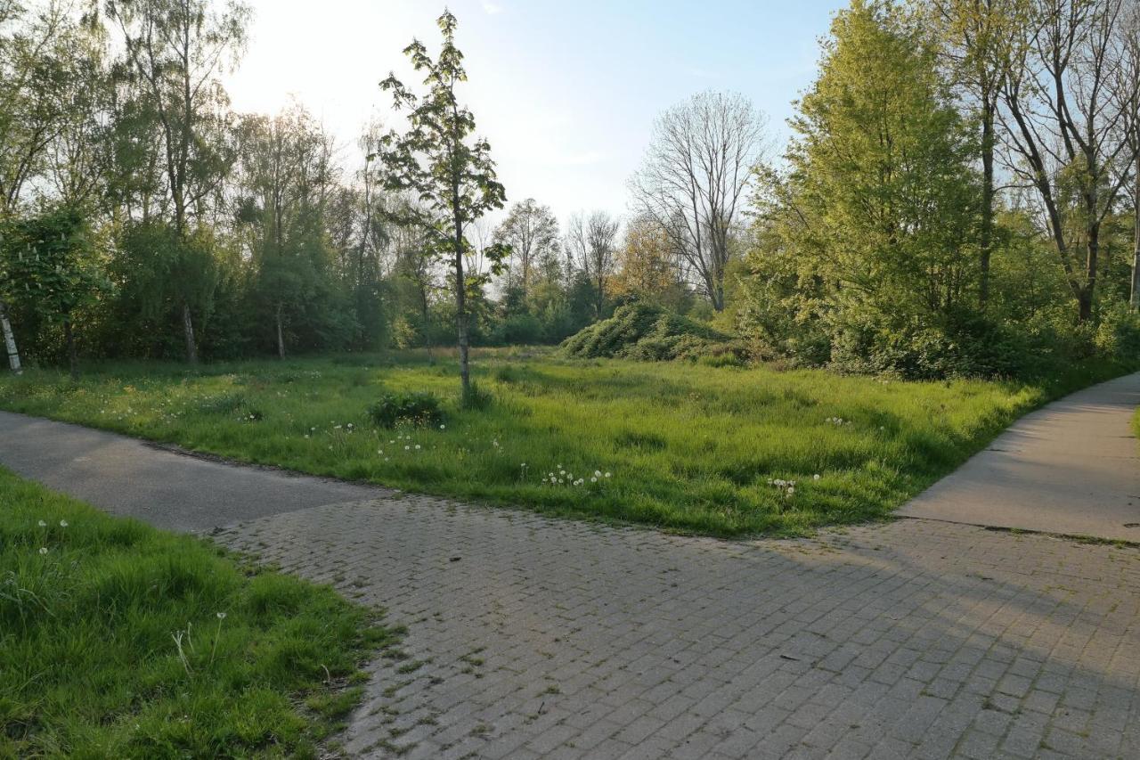 Slaap Lekker Apartment Dokkum Bagian luar foto