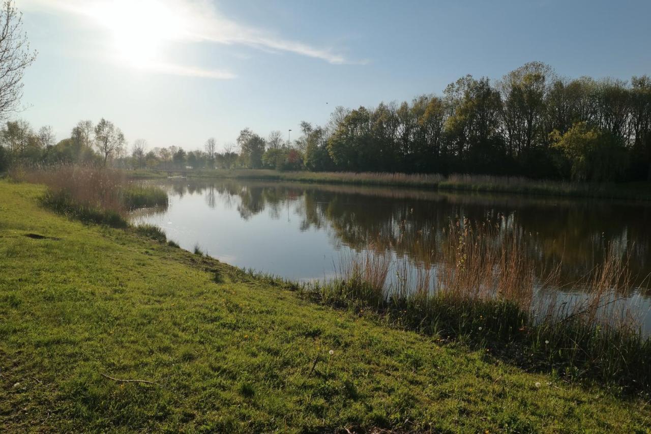 Slaap Lekker Apartment Dokkum Bagian luar foto